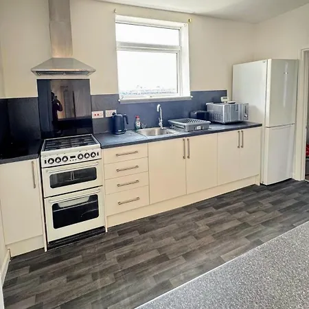 Bright & Cozy Private Near Centre Гостевой дом Бристоль