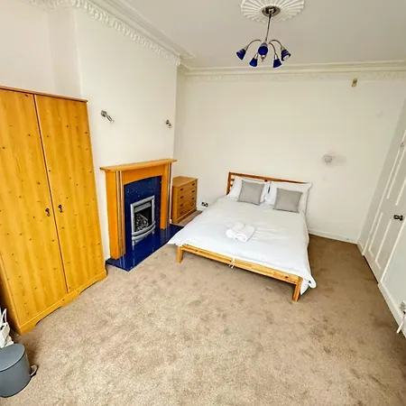 Bright & Cozy Private Near Centre *