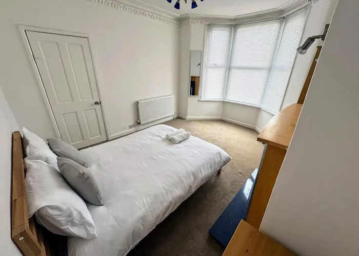 Bright & Cozy Private Near Centre * Бристоль